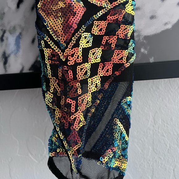 AKIRA Elegant Sequin Long Sleeve Mesh Bodysuit Top size Large - Picture 5 of 10